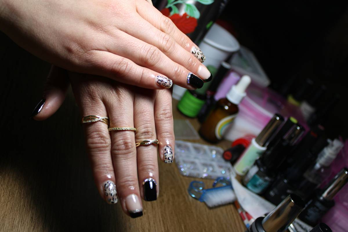 Funky Nail Manicures: 7 Proven Tips to Avoid Costly Mistakes