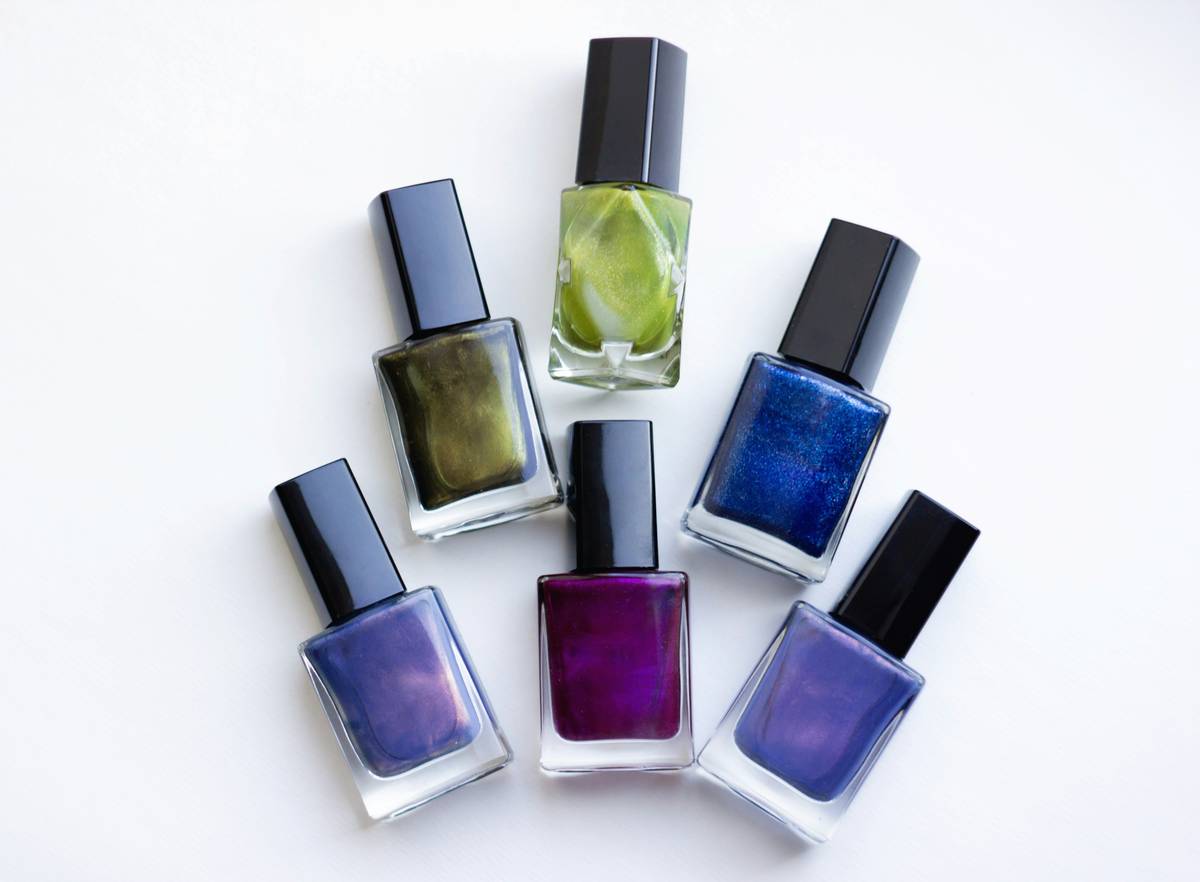 Creative Nail Finishes: 7 Proven Ways to Achieve Stunning, Long-Lasting Results